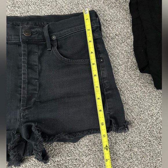 COH Citizens of Humanity - Chloe Denim Short in Goth - Size 25 - Picture 6 of 8
